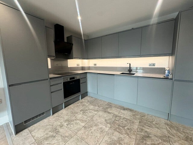 Flat Bowmars Lane in Leicester