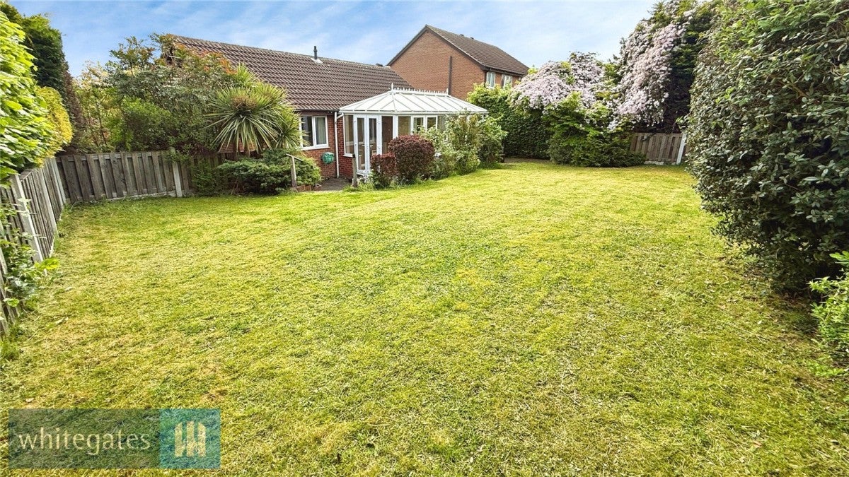 House Elstead Close in Barnsley