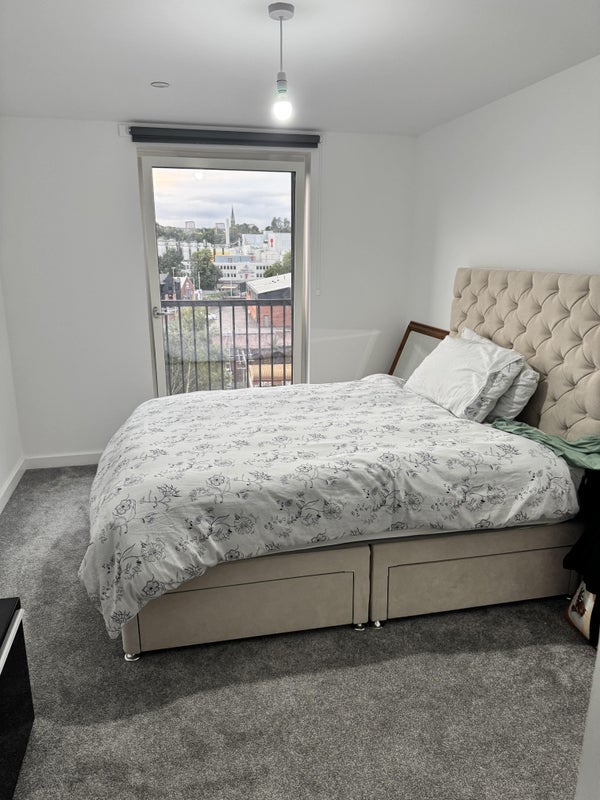 Room Armour Street in Glasgow