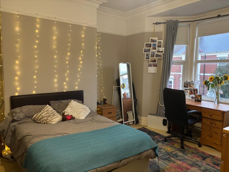 Room Mayfair Road in Newcastle upon Tyne