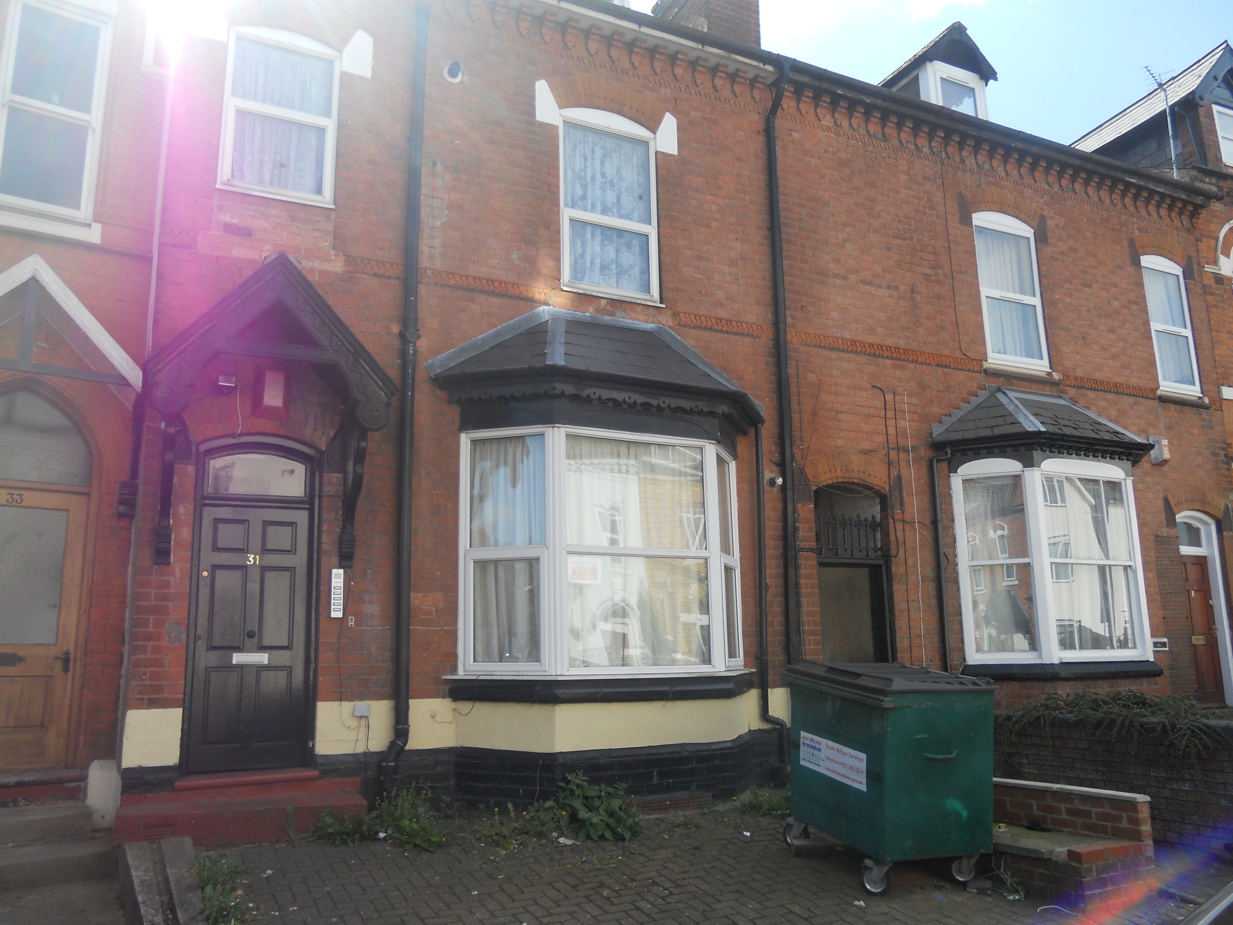 Flat Stirling Road in Birmingham