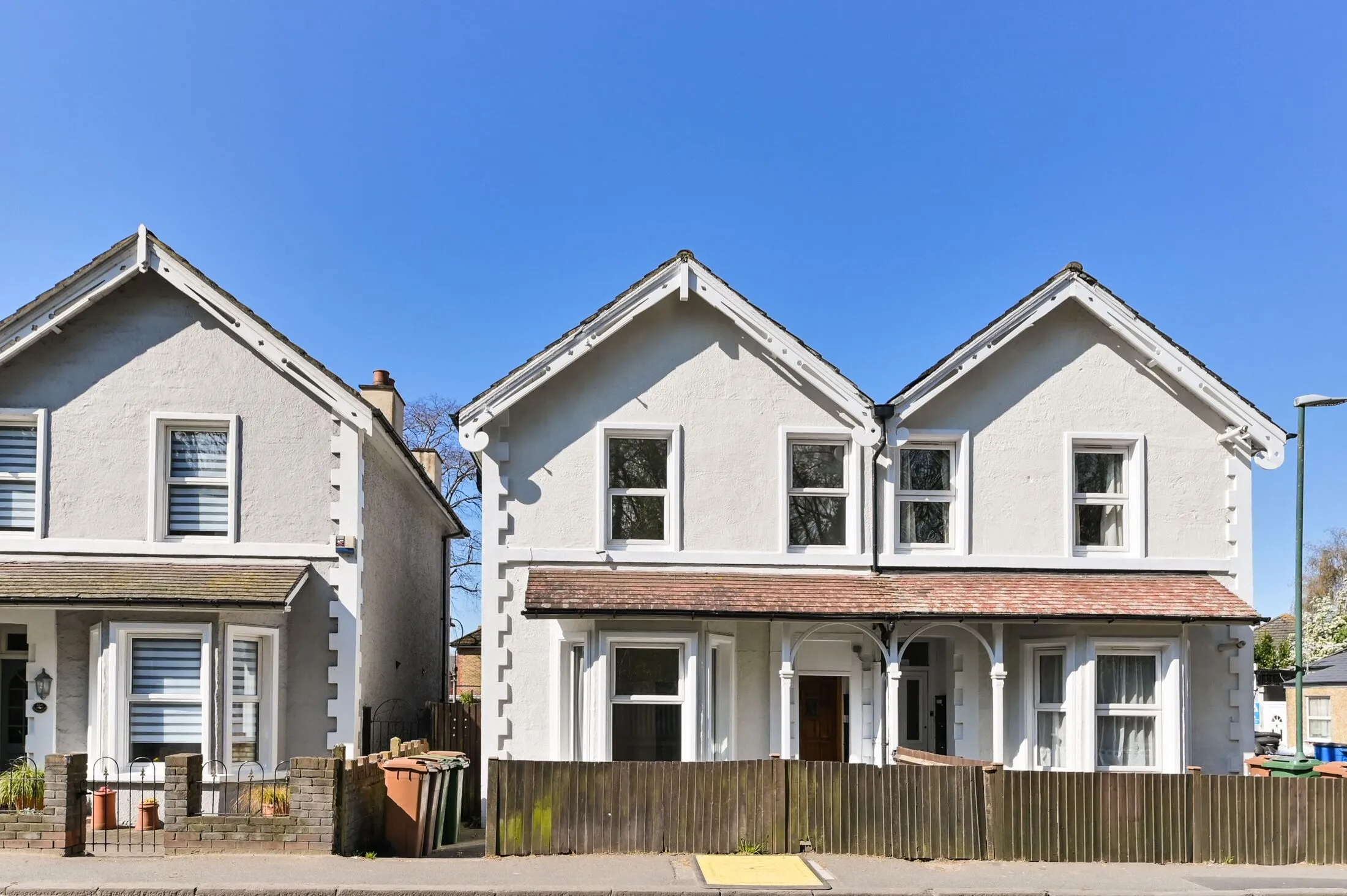 Flat Greenacre Place in Greater London