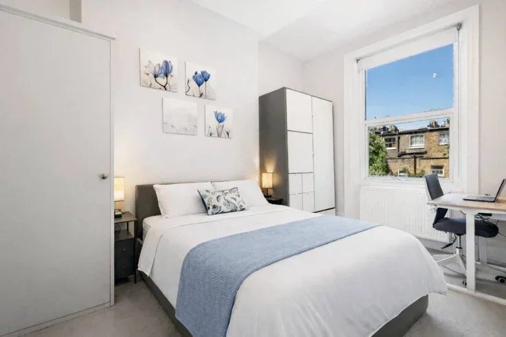 Flat Nevern Square in Greater London