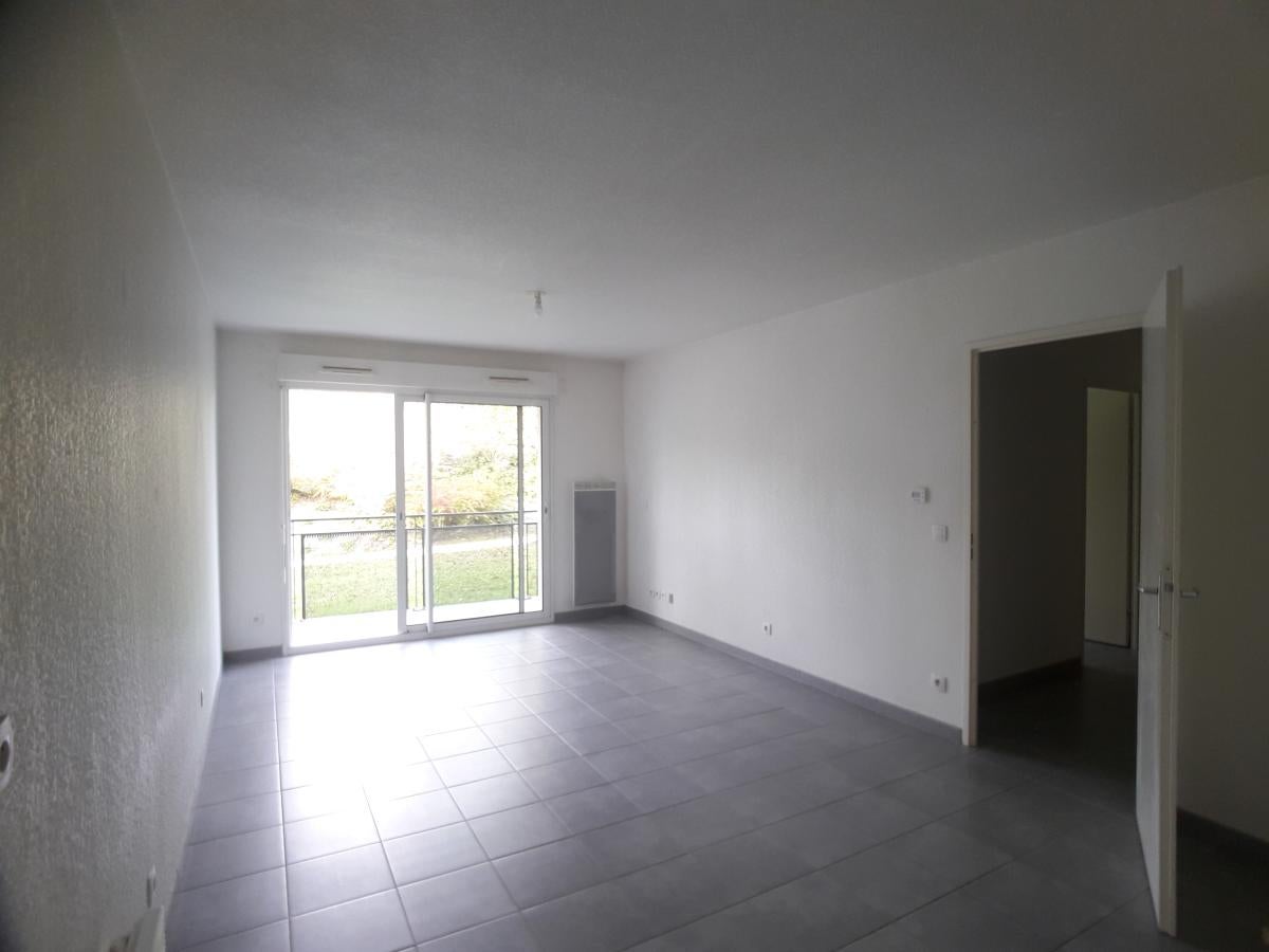 Appartement Avenue Jean Lassauguette à Floirac