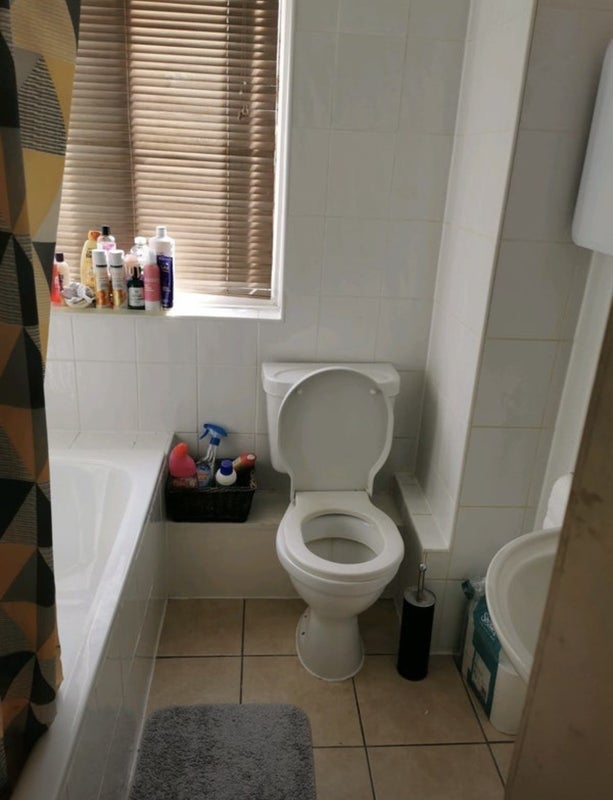 Room Alpha Grove in Greater London