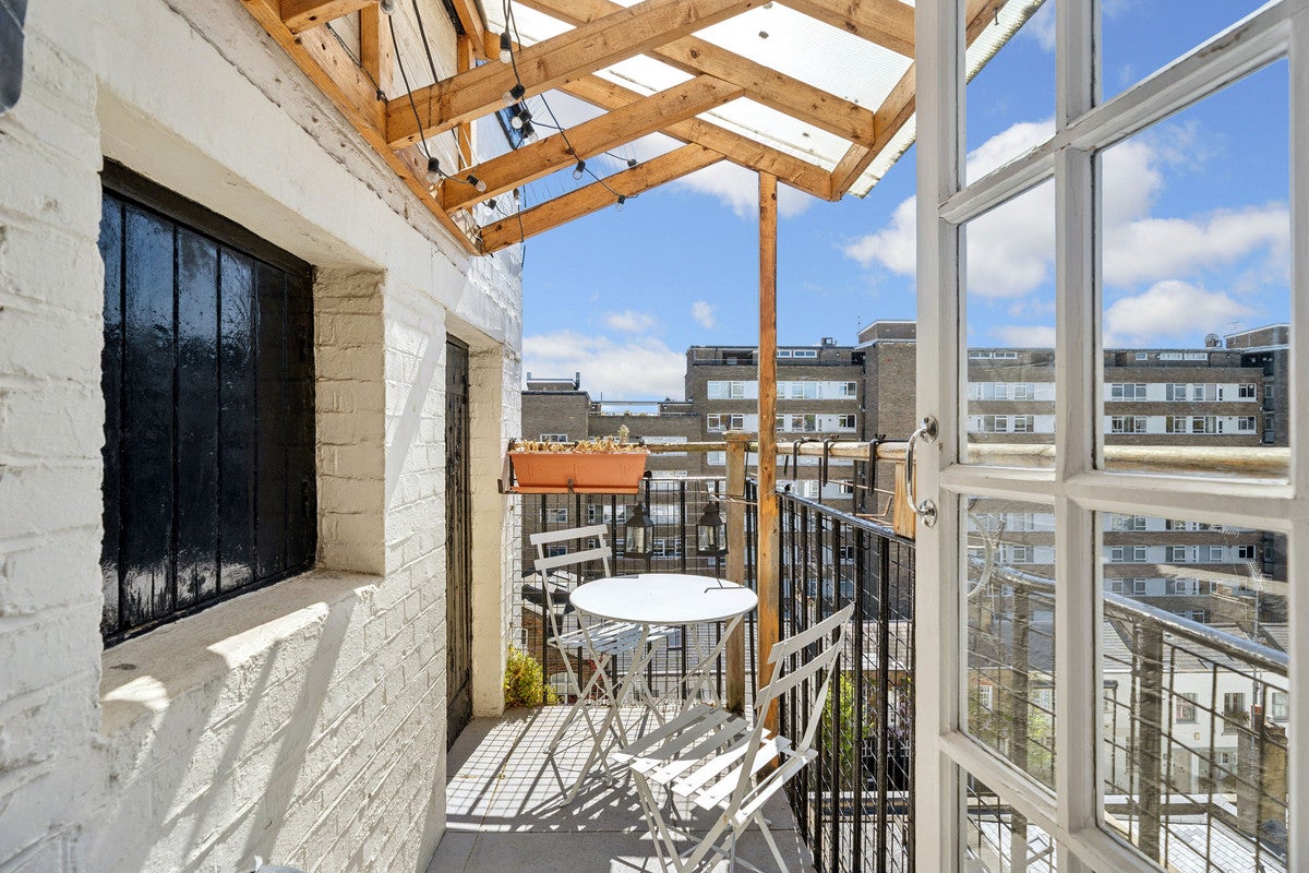 Flat Sussex Gardens in City of Westminster