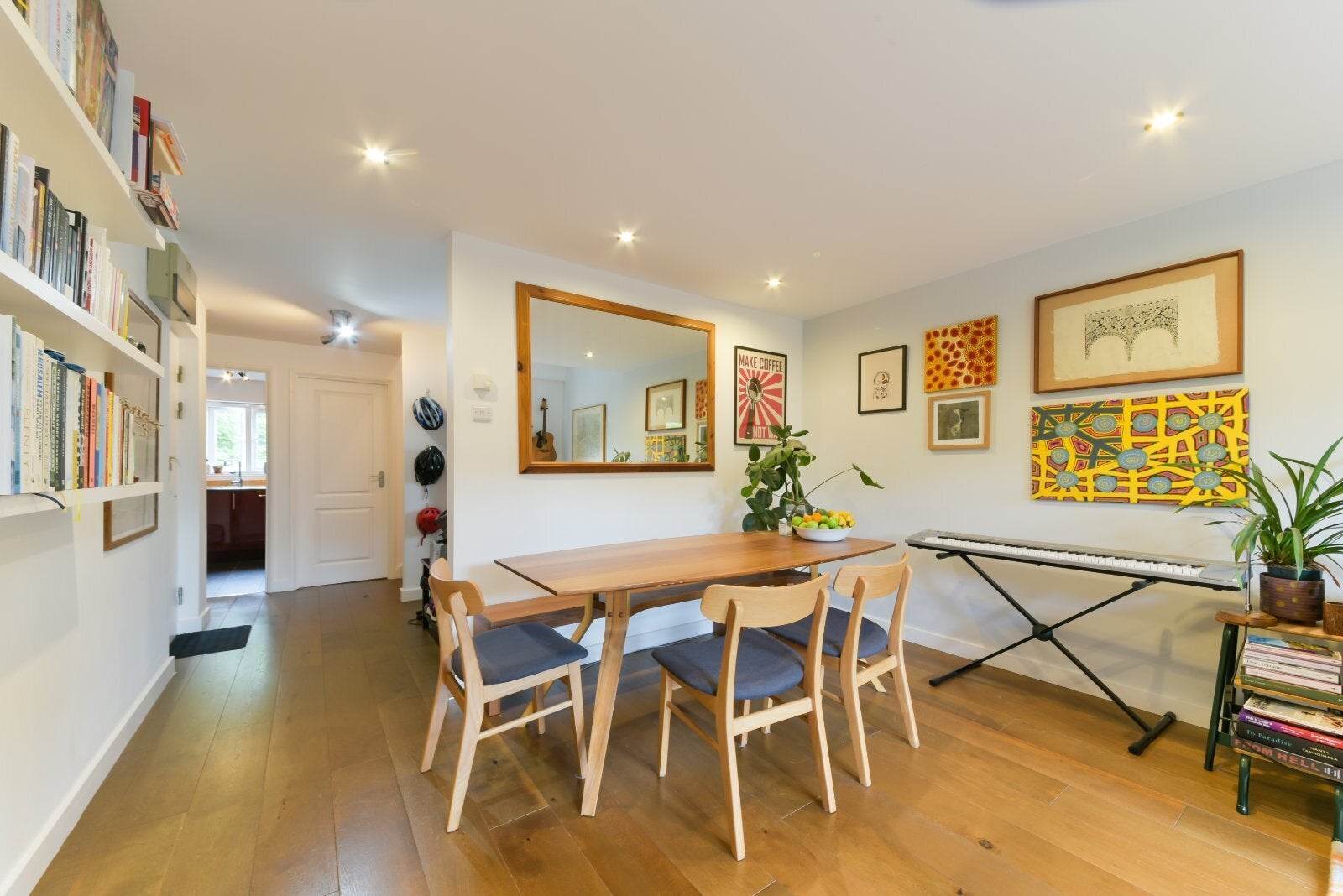 Flat Bushwood Drive in Greater London