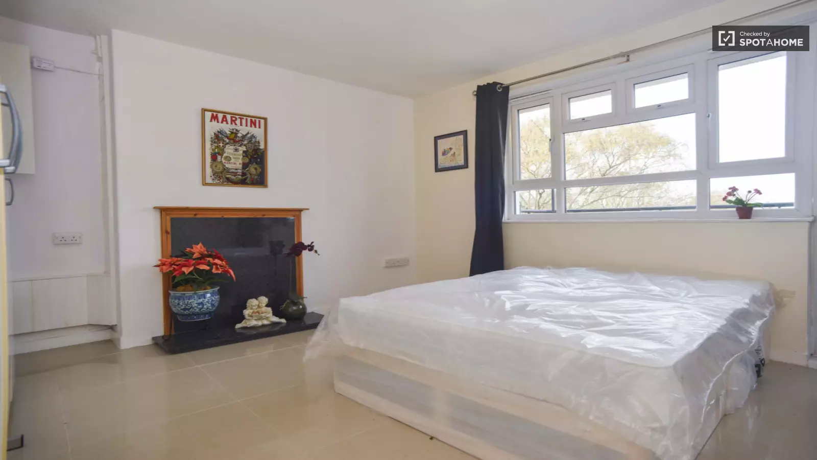 Flat Aldrington Road in Greater London