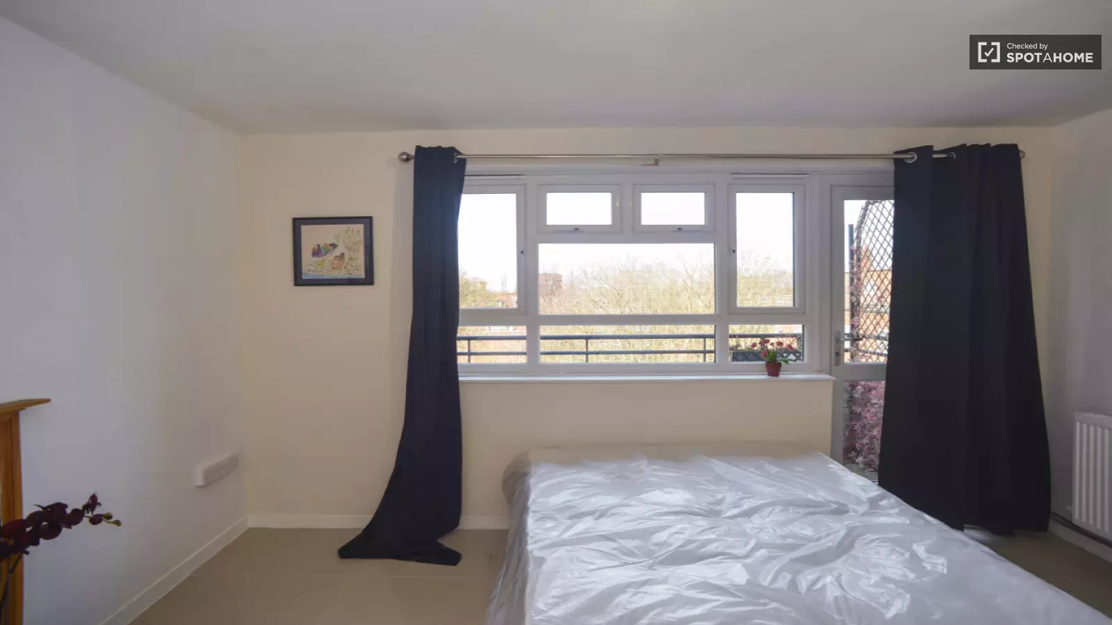 Flat Aldrington Road in Greater London