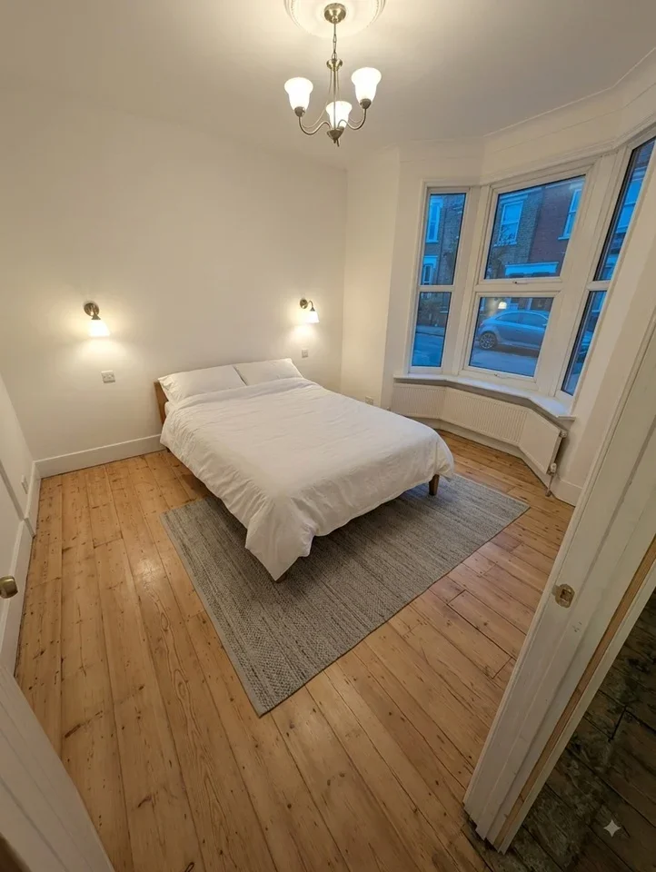 Room Winchelsea Road in Greater London