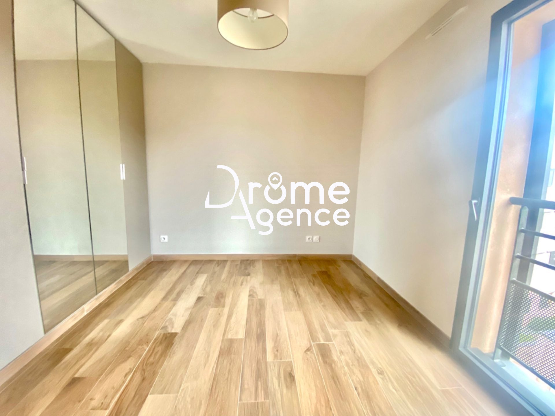 Appartement Route de Plats à Tournon-sur-Rhône