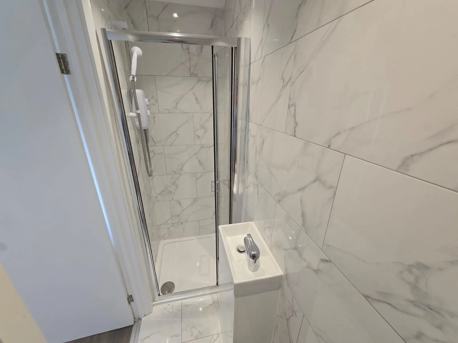 Room Lime Grove in Guildford