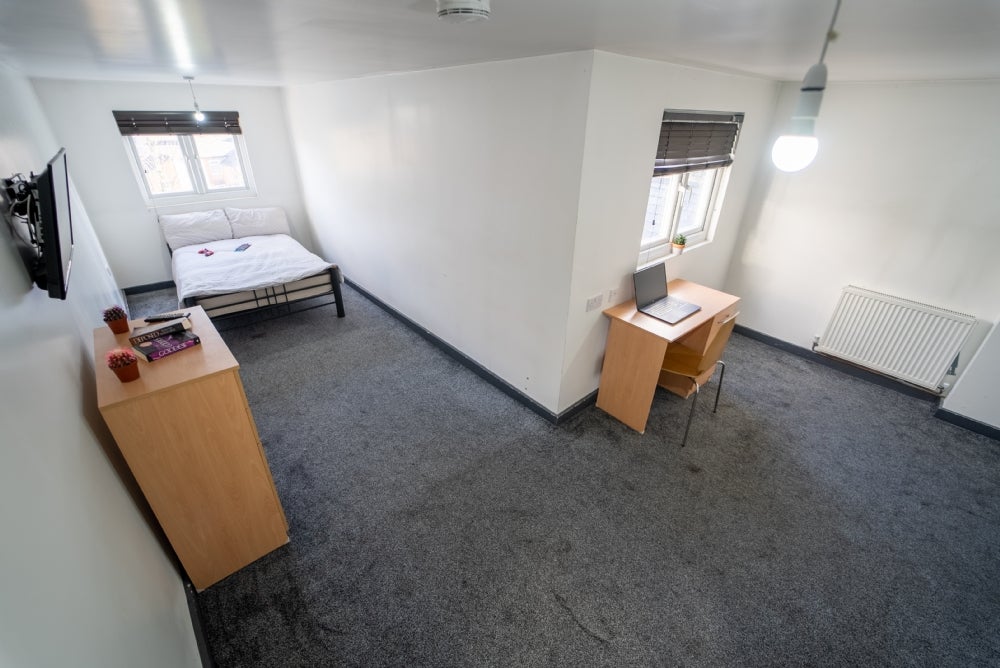 Flat Pershore Road in Birmingham
