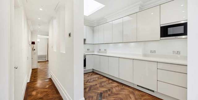 Flat Lower Belgrave Street in City of Westminster