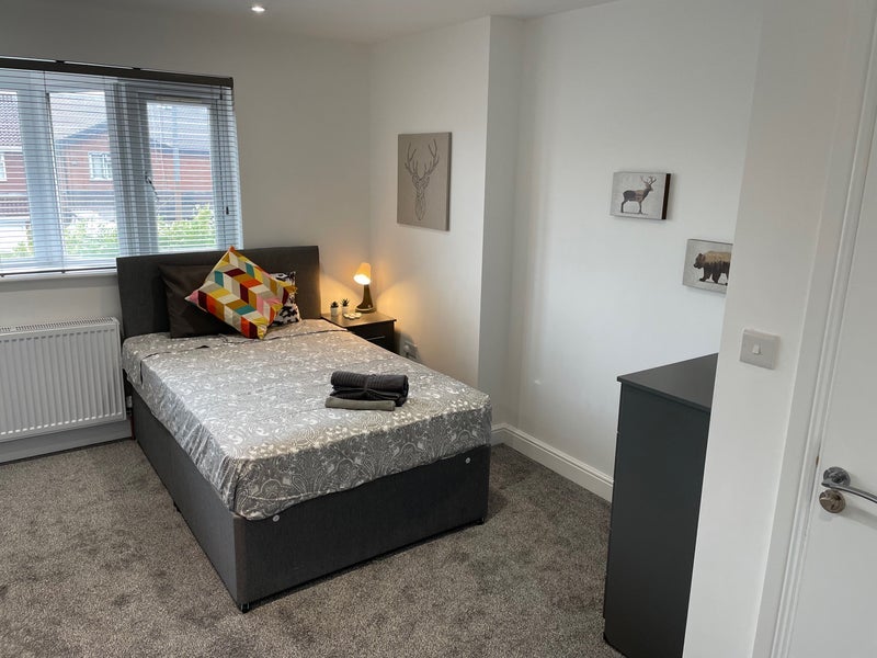 Room Bamford Street in Tamworth