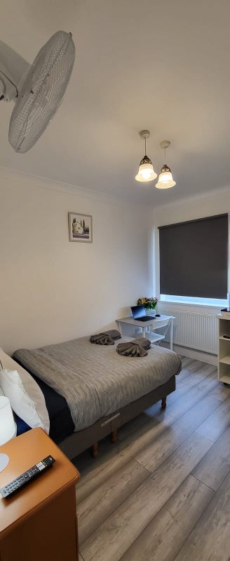 Flat St. Dunstans Avenue in Greater London