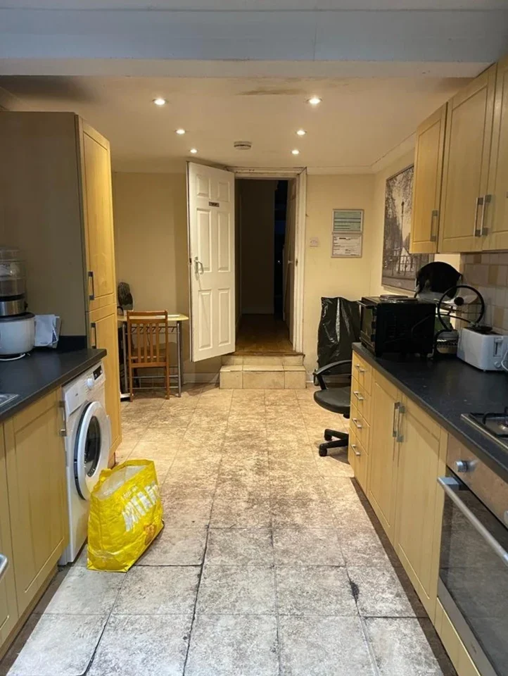 Room Cavendish Road in Greater London