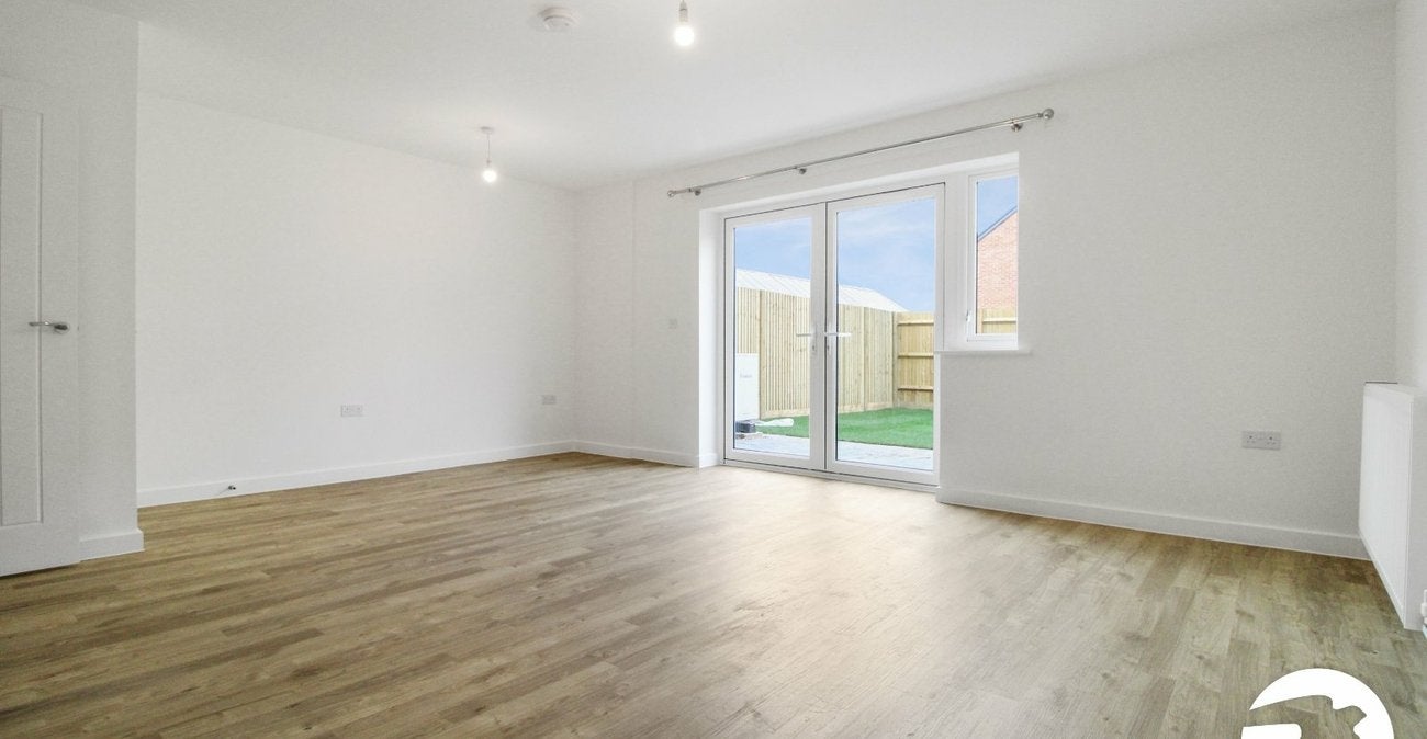Flat Eglinton Road in Dartford