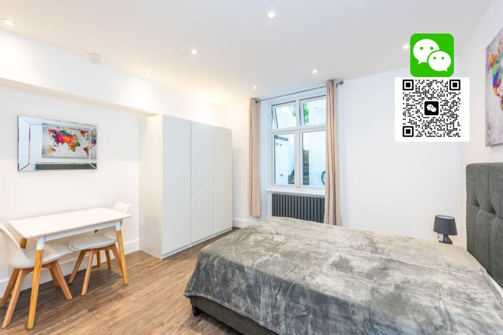 Flat Nevern Square in Greater London