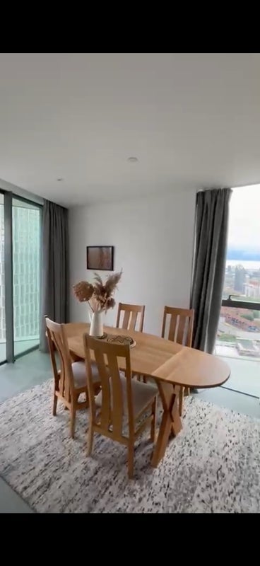 Flat Dollar Bay Place in Greater London