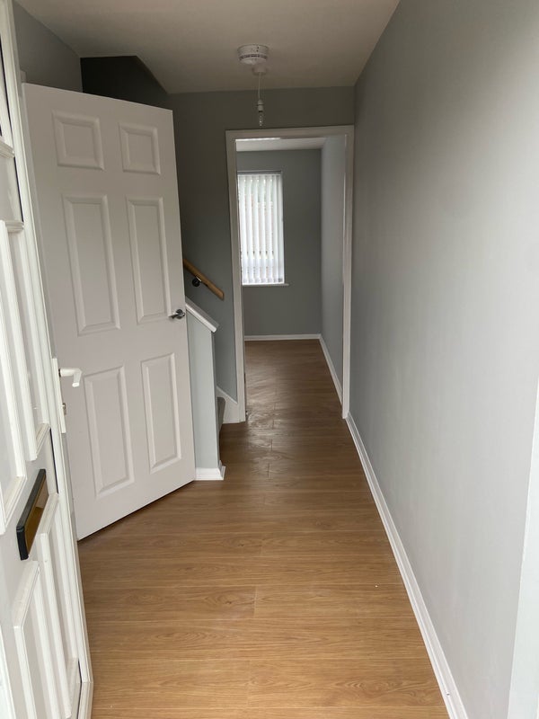 Flat Wychwood Close in Warwick