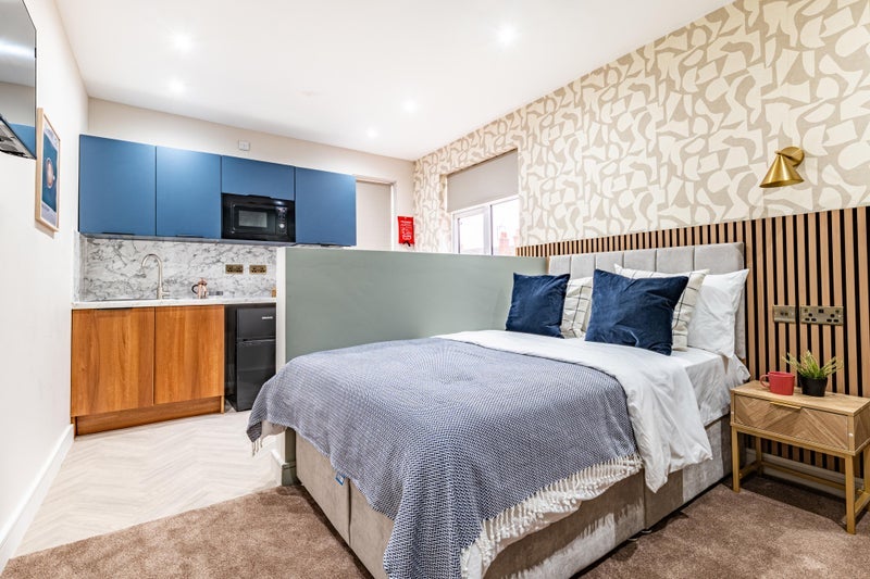 Flat Coundon Road in Coventry
