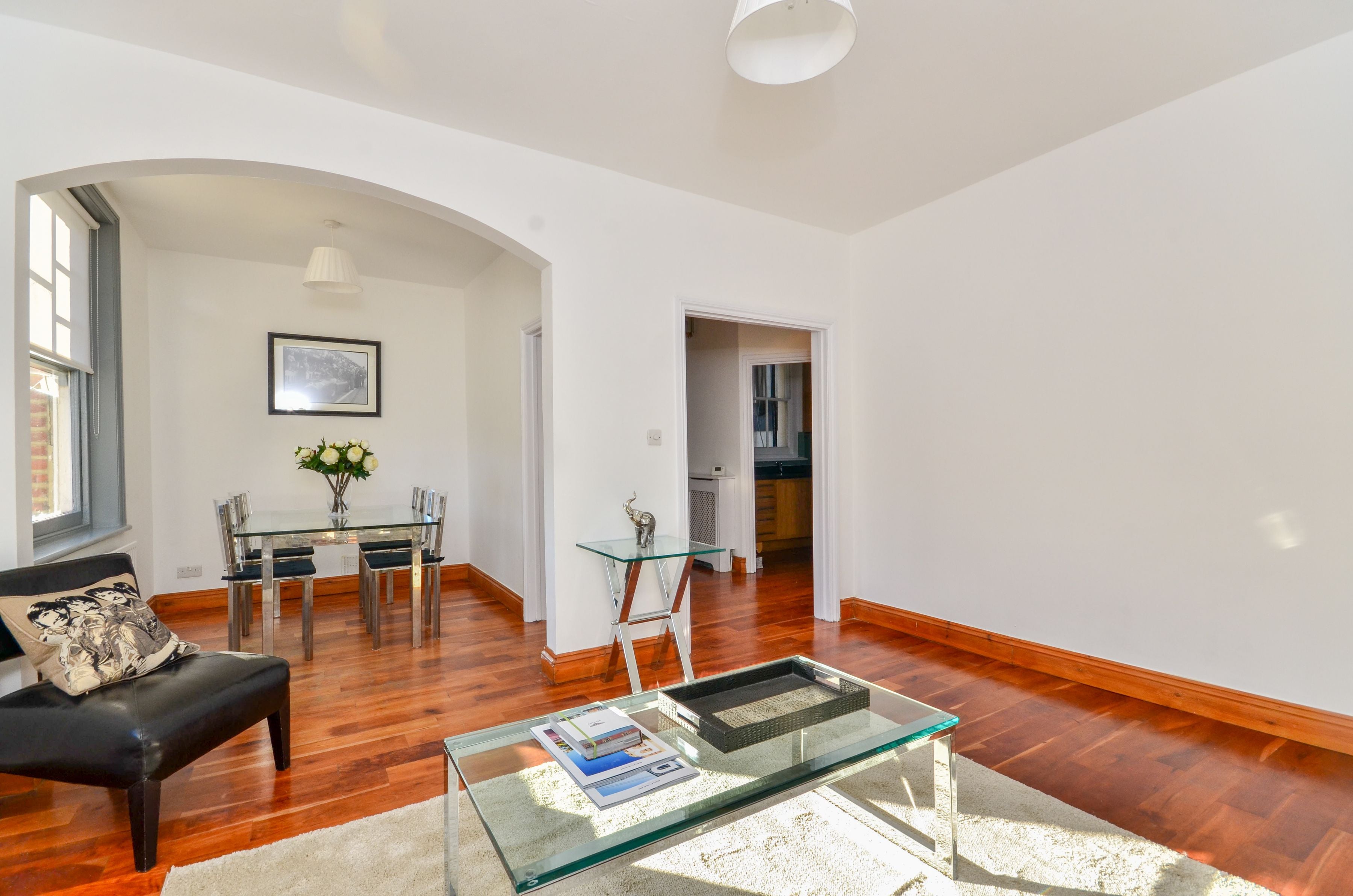 Flat Harrington Road in Greater London