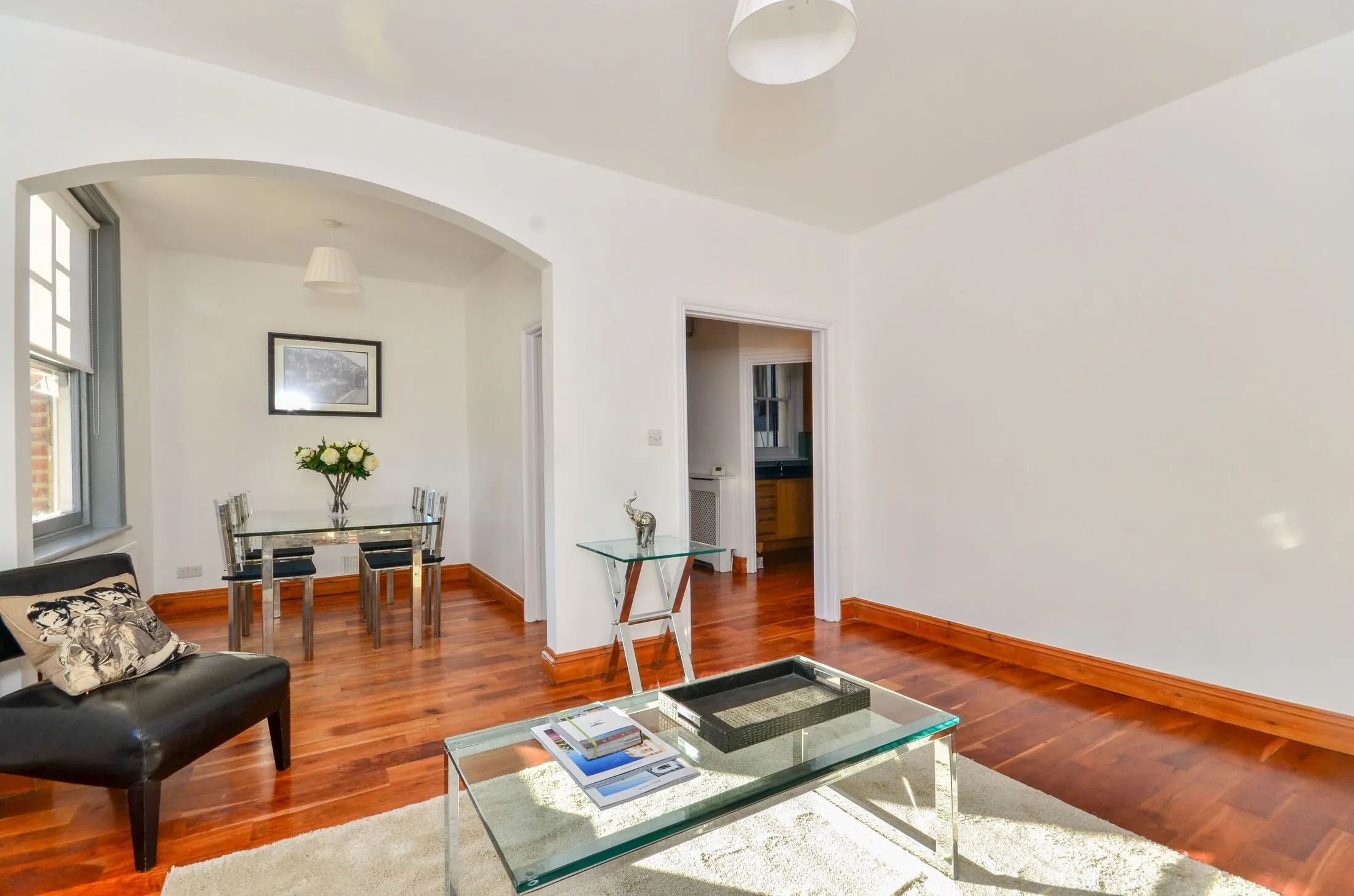 Flat Harrington Road in Greater London