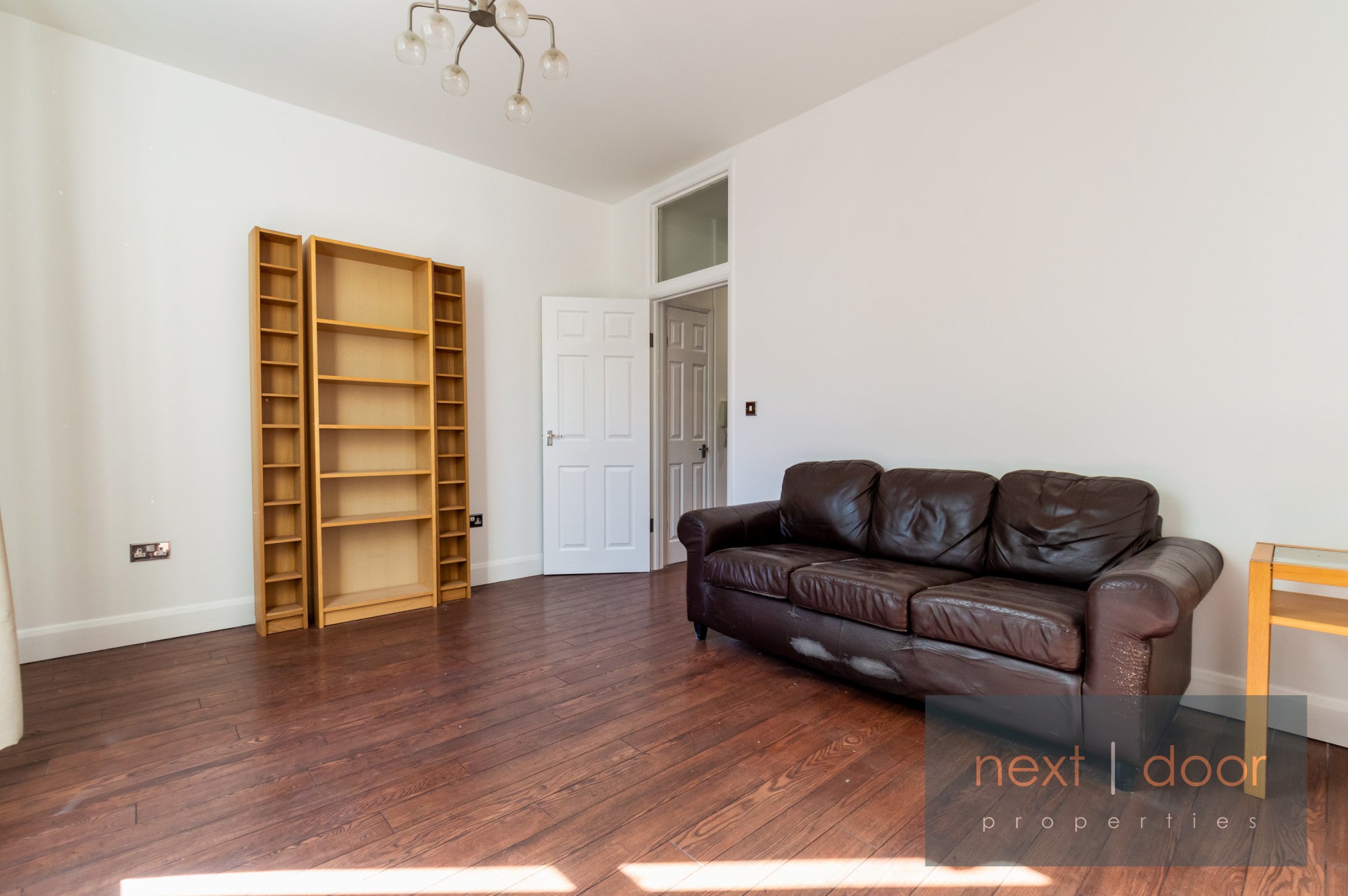 Flat Manor Avenue in London