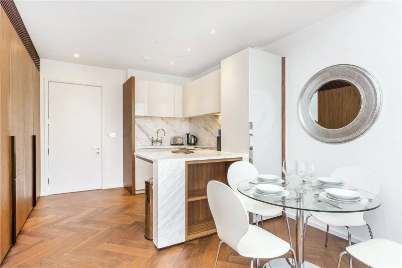 Flat New Mill Road in Greater London