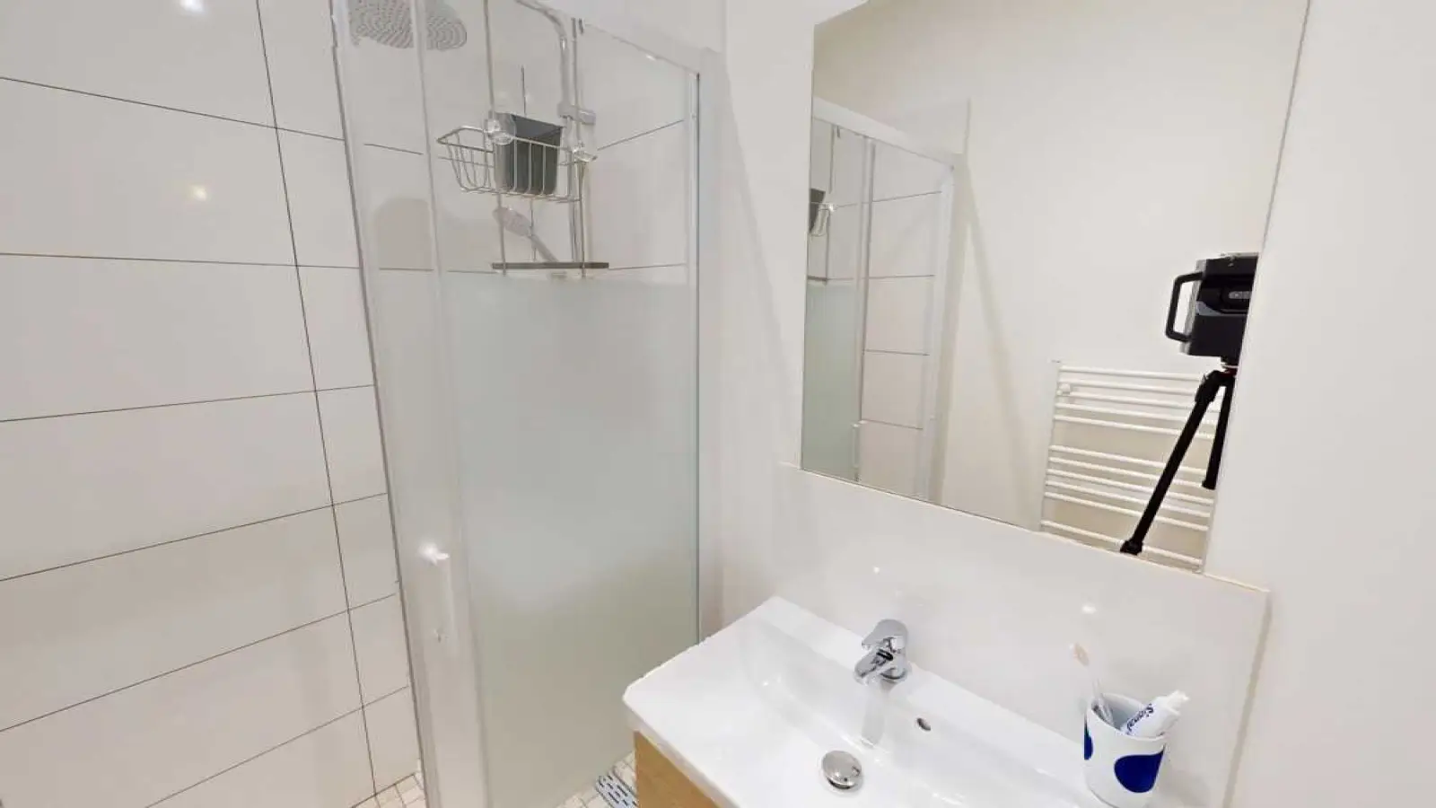 Chambre Rue Chaligny à Paris