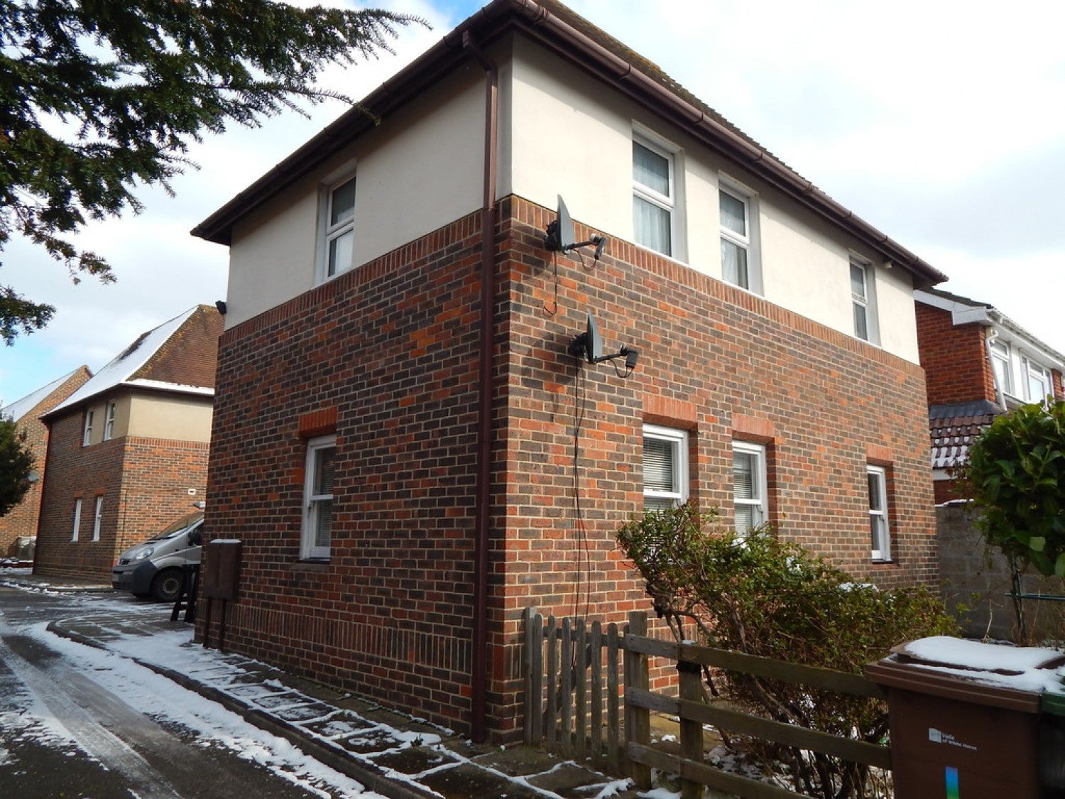 Flat Meadowside Court in Vale of White Horse
