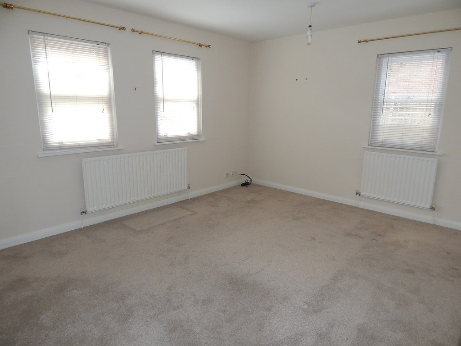 Flat Meadowside Court in Vale of White Horse