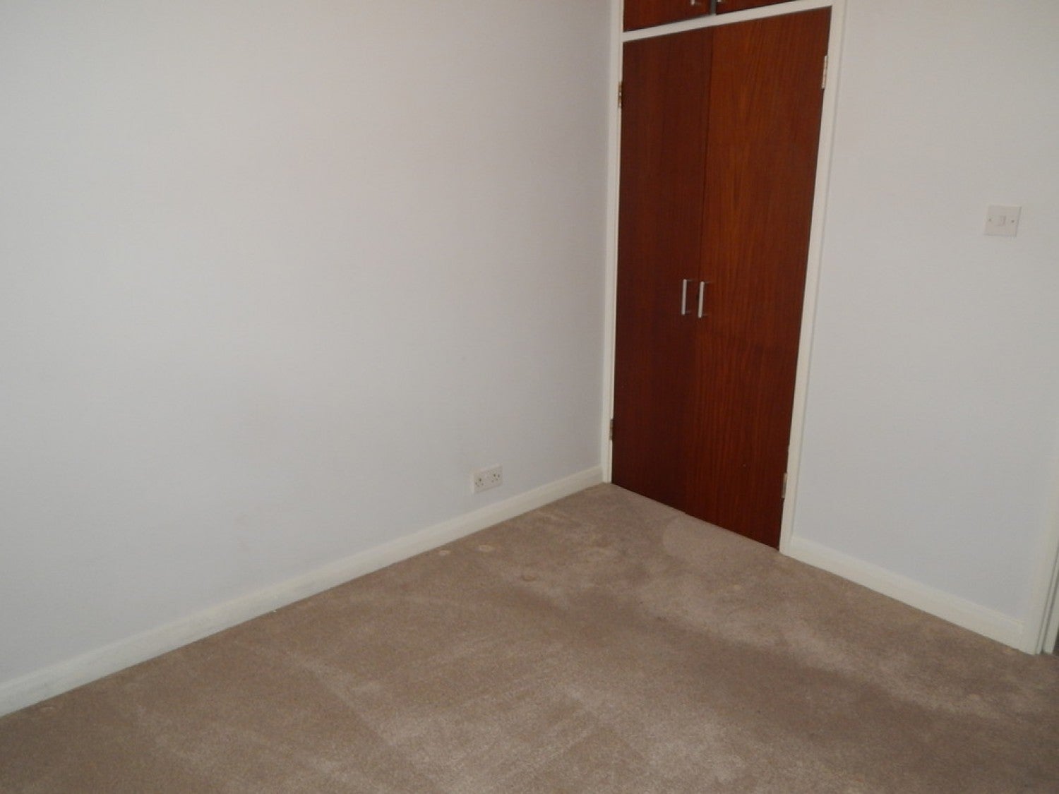 Flat Meadowside Court in Vale of White Horse