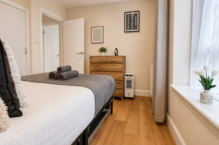 Flat Claylands Road in Greater London