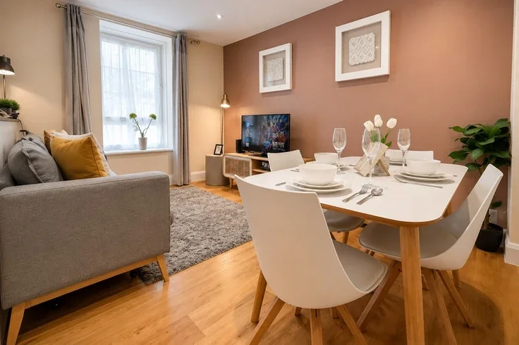 Flat Claylands Road in Greater London