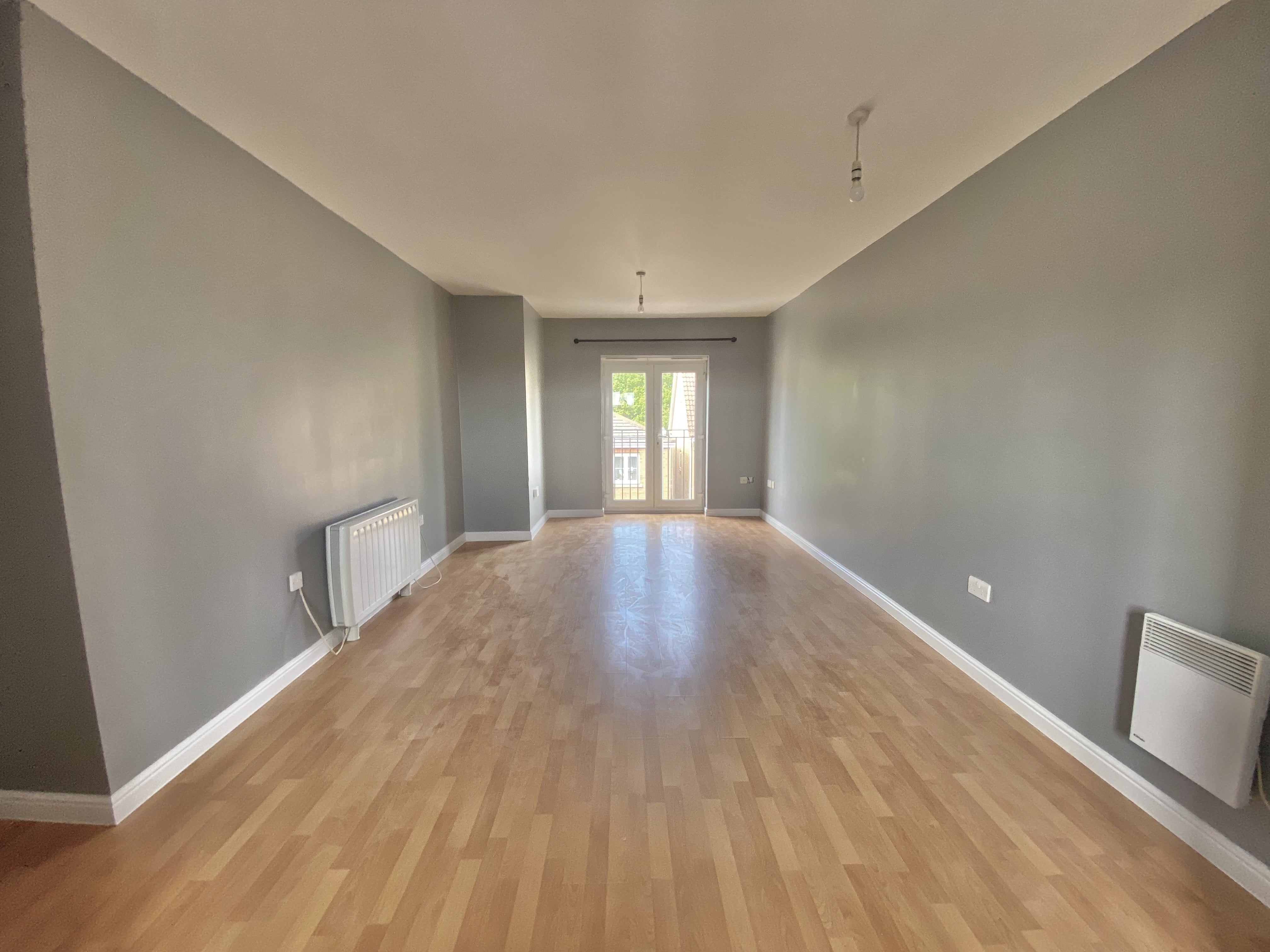 Flat Windermere Avenue in Purfleet-on-Thames