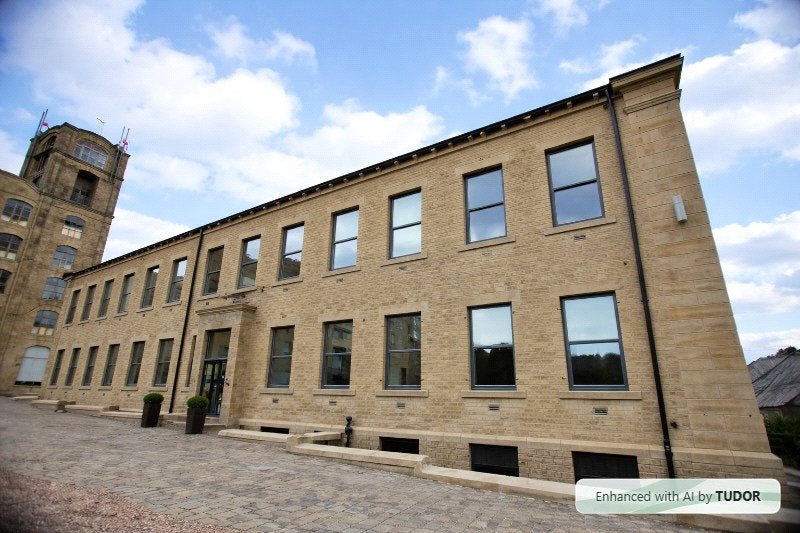 Flat Blakeridge Lane in Kirklees