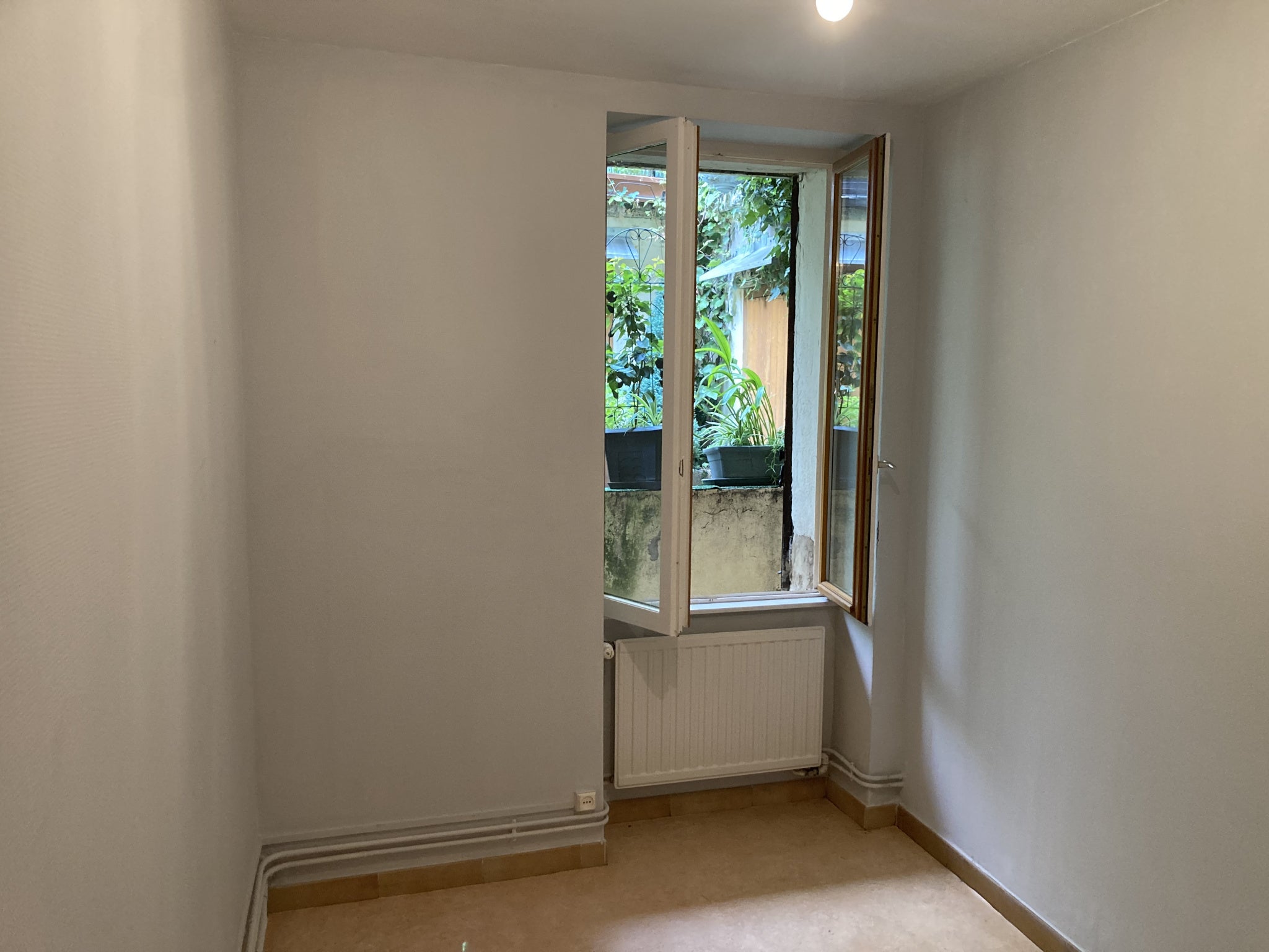 Room Rue Cotton in Roanne