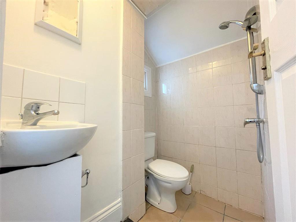 Room Kidderminster Road in Greater London