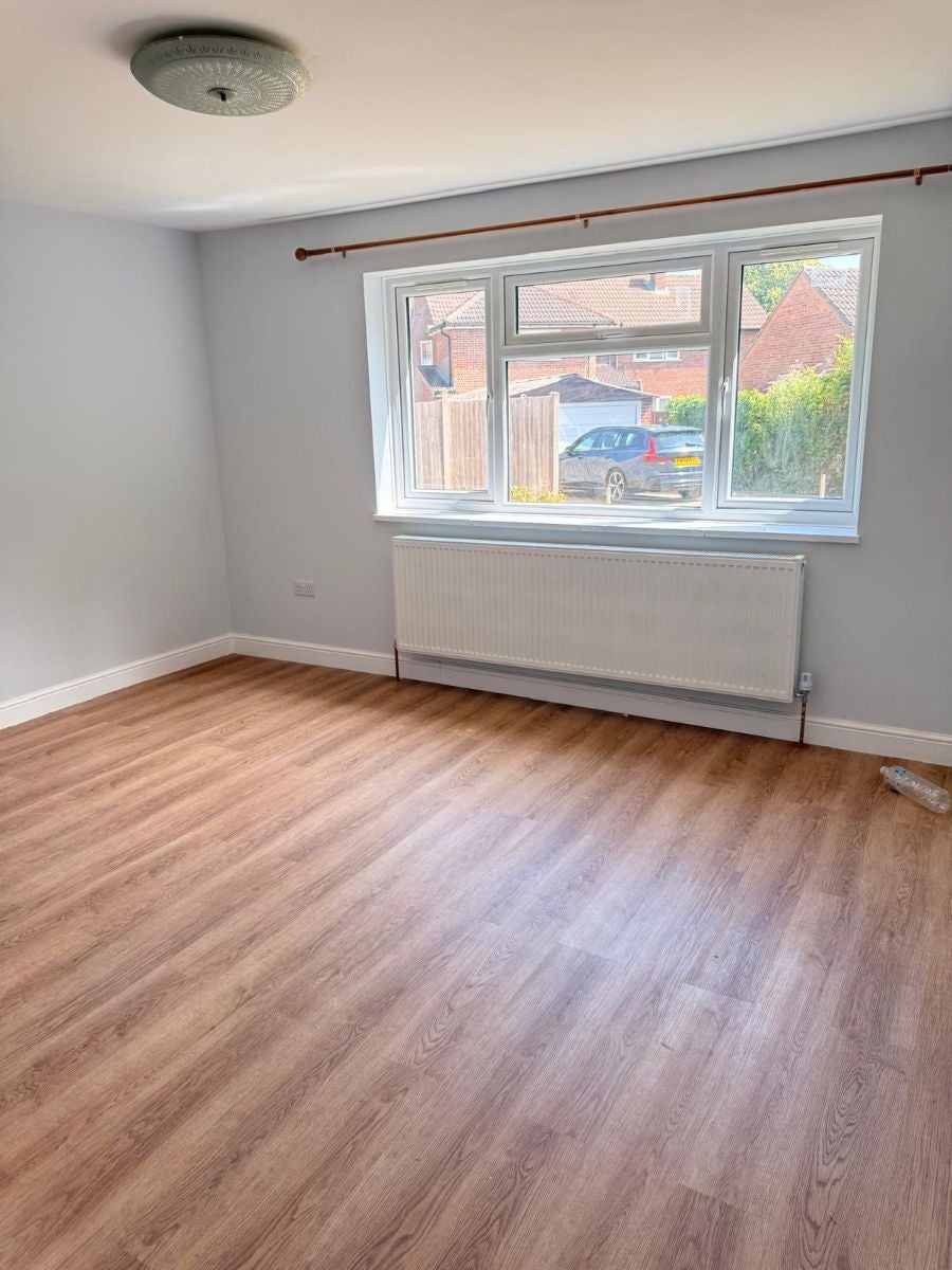 Flat Drakes Drive in St Albans