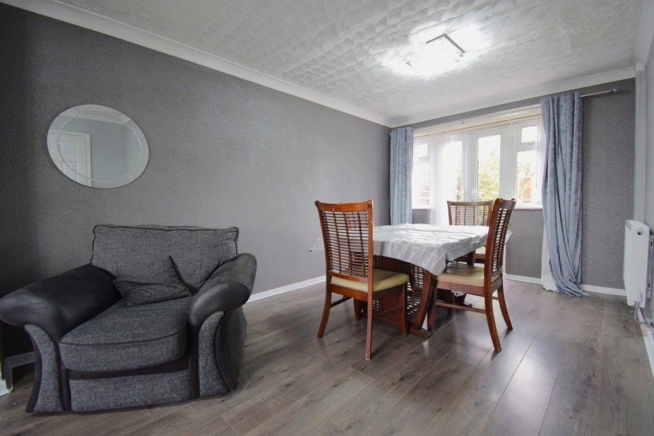 House Lanchester Close in Tamworth
