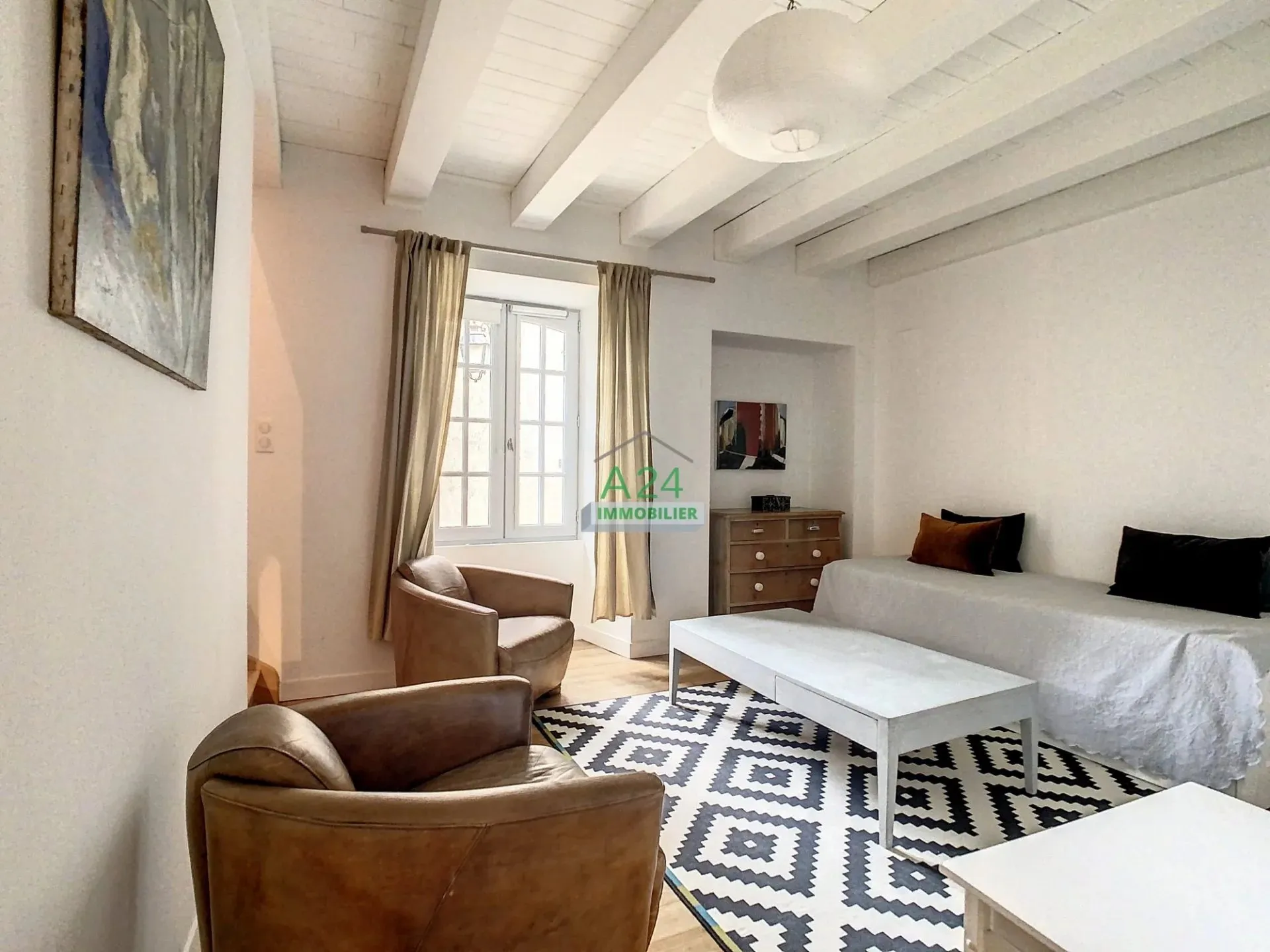 House Avenue Charles de Gaulle in Terrasson-Lavilledieu