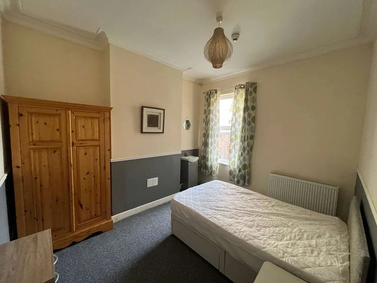 Room Mayfield Street in Hull