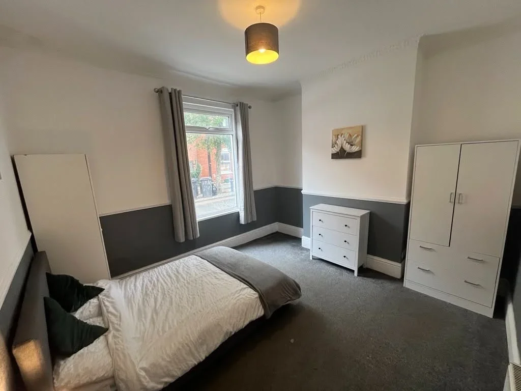 Room Mayfield Street in Hull