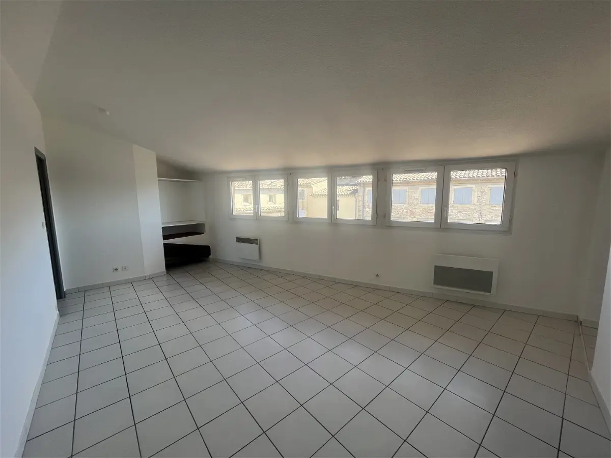 Flat Place Waldeck Rousseau in Valréas