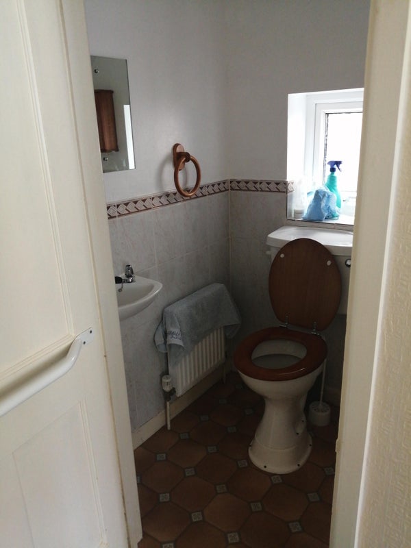 Room Mackie Road in Bristol