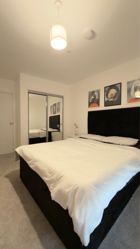 Room West Shore Road in City of Edinburgh