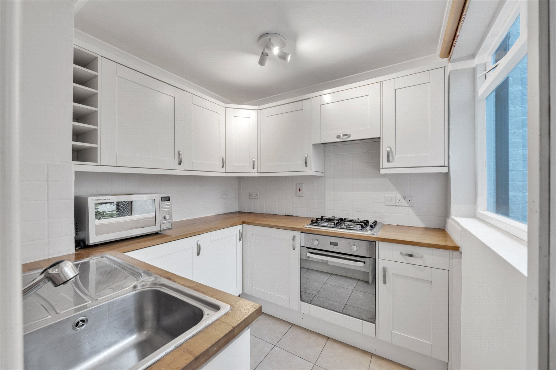 Flat Elvaston Mews in Greater London