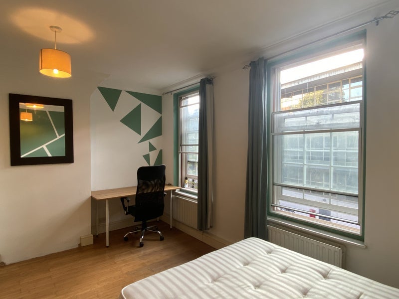 Room Hornsey Road in Greater London